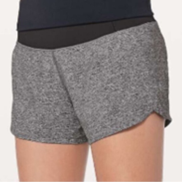 Lululemon Run Times Short II *4" Heather Lux Multi Black / Black - Picture 2 of 16